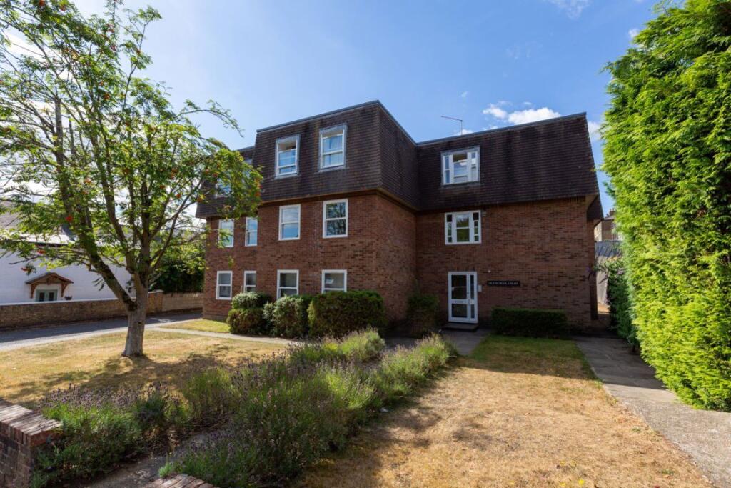 Main image of property: Quakers Hall Lane, Sevenoaks TN13 3TX