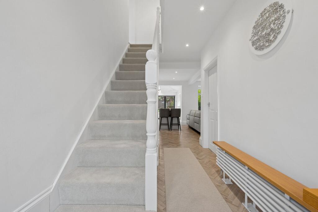 Verdure Avenue, Markland Hill photo 5