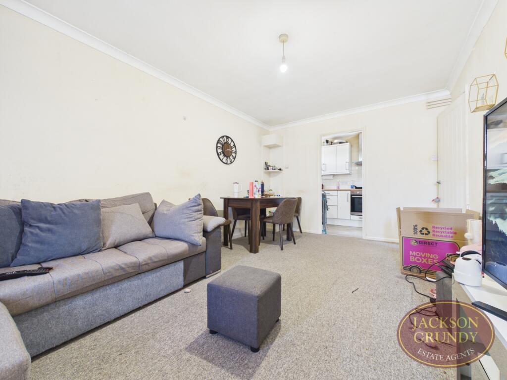 Apartment in Northampton, West Northamptonshire - View 5