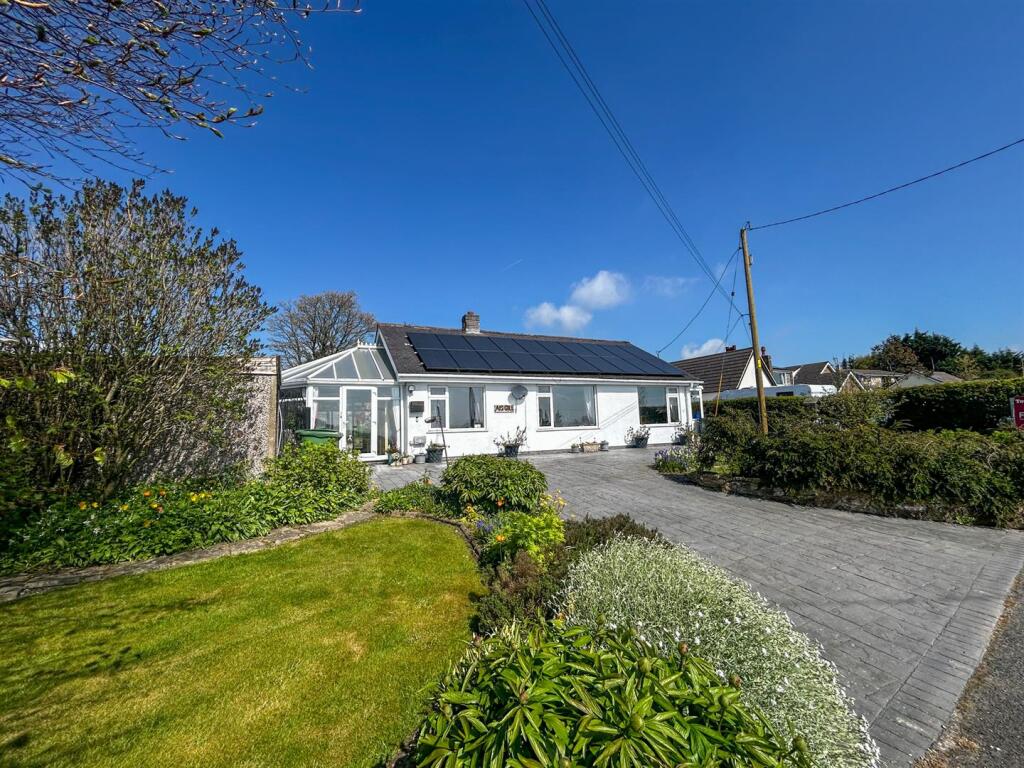 Main image of property: Ffordd Uchaf, Gwynfryn