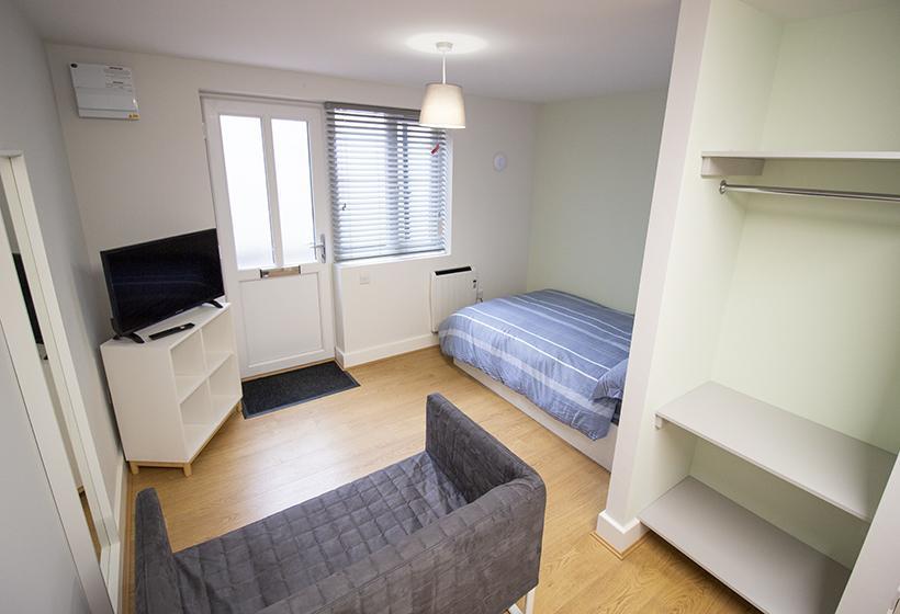 Studio flat for rent