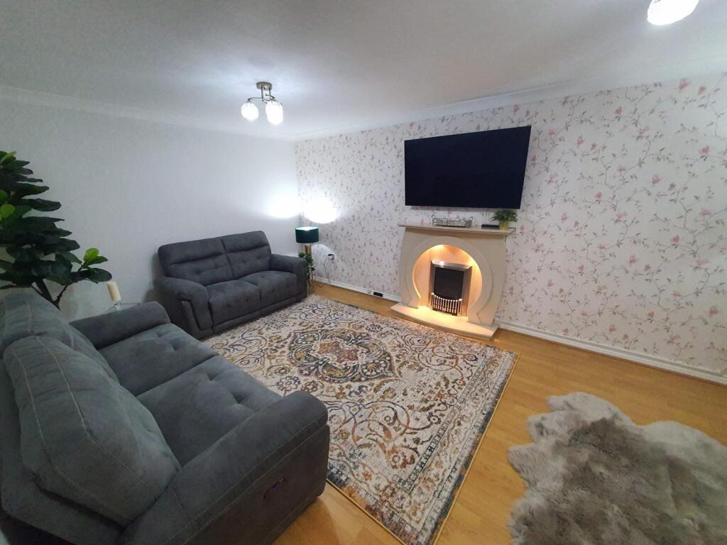 House in Manchester, Greater Manchester - View 2