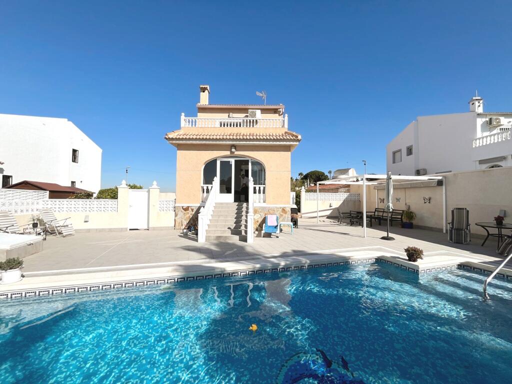 Main image of property: Valencia, Alicante, Benijofar