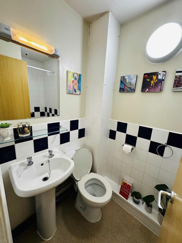 Additional image 5 of Bradford