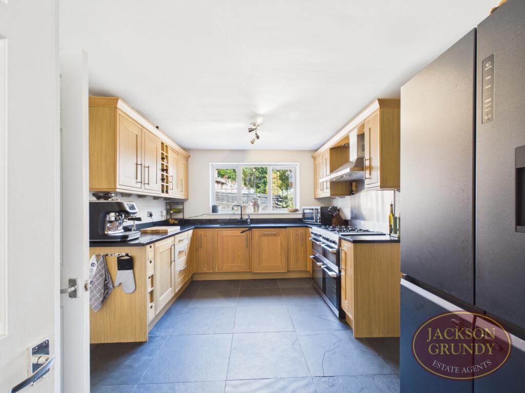 House in Northampton - View 3