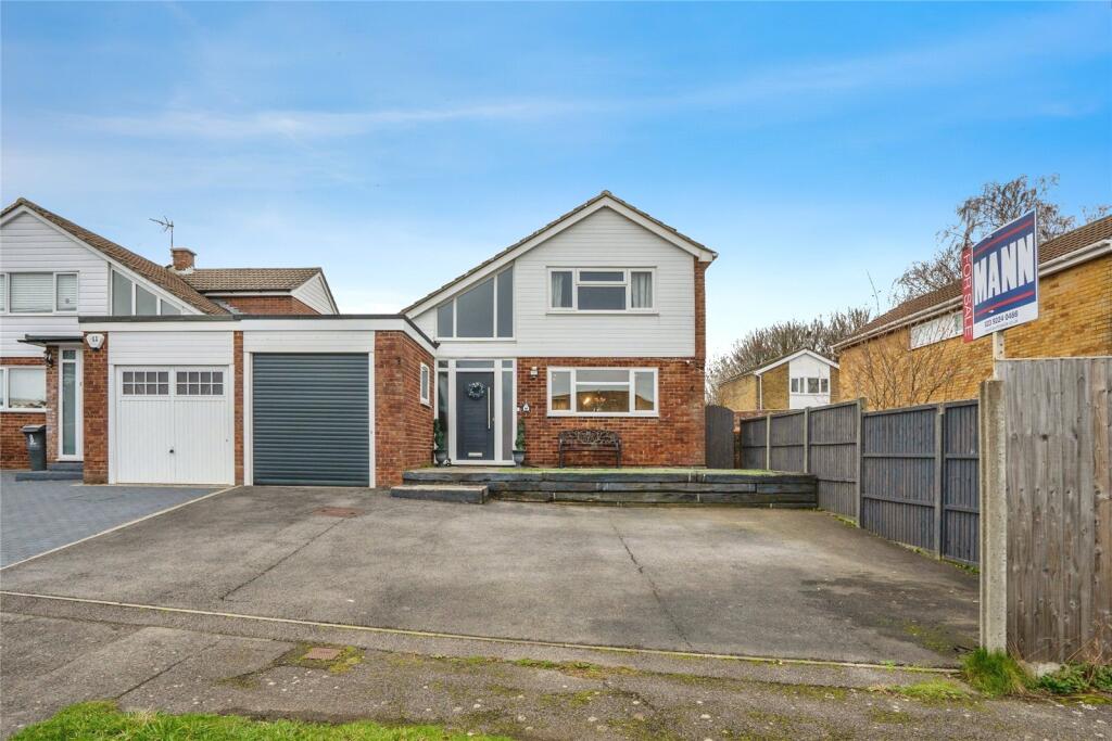 Main image of property: Lincoln Rise, Waterlooville, Hampshire, PO8