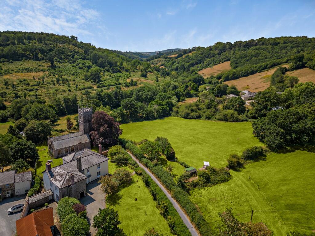 Main image of property: Doddiscombsleigh, Exeter, Devon