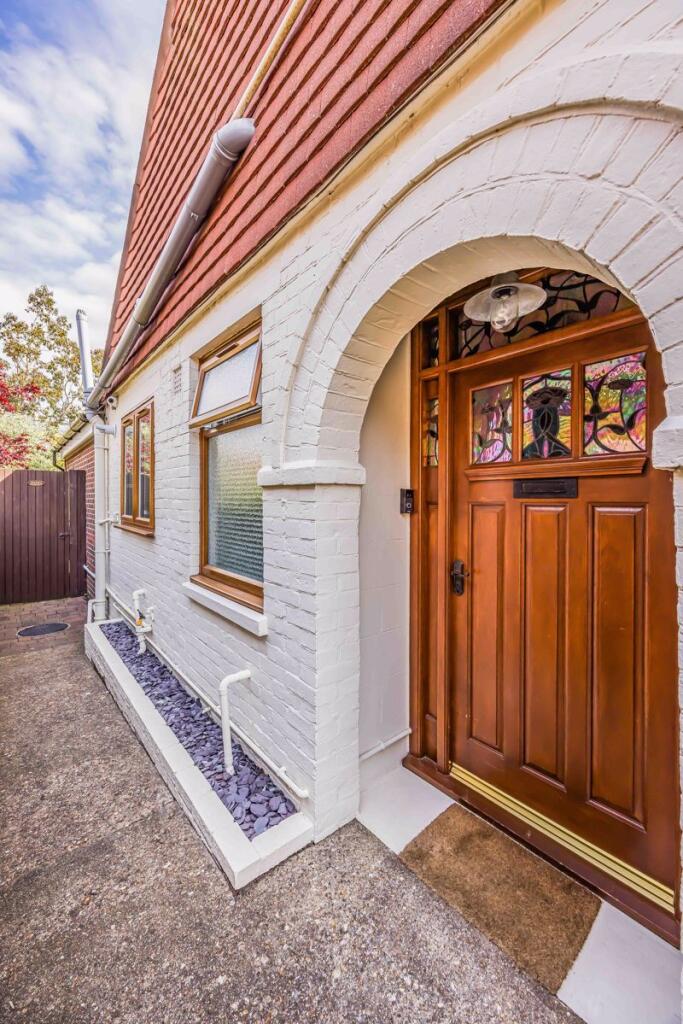 House in Portsmouth - View 5