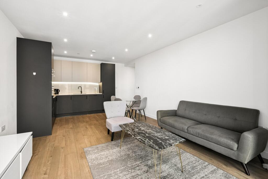 Apartment in London - View 5