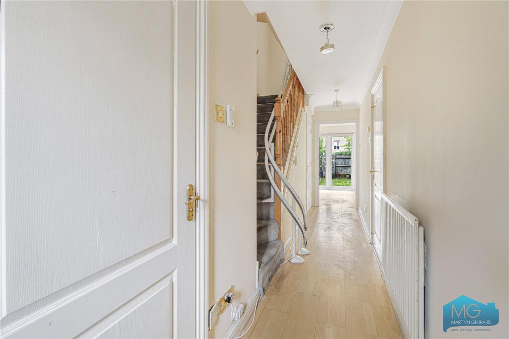 House in London, Muswell Hill - More