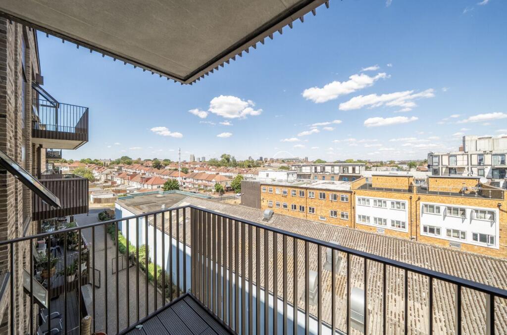 Apartment in Harrow - View 2