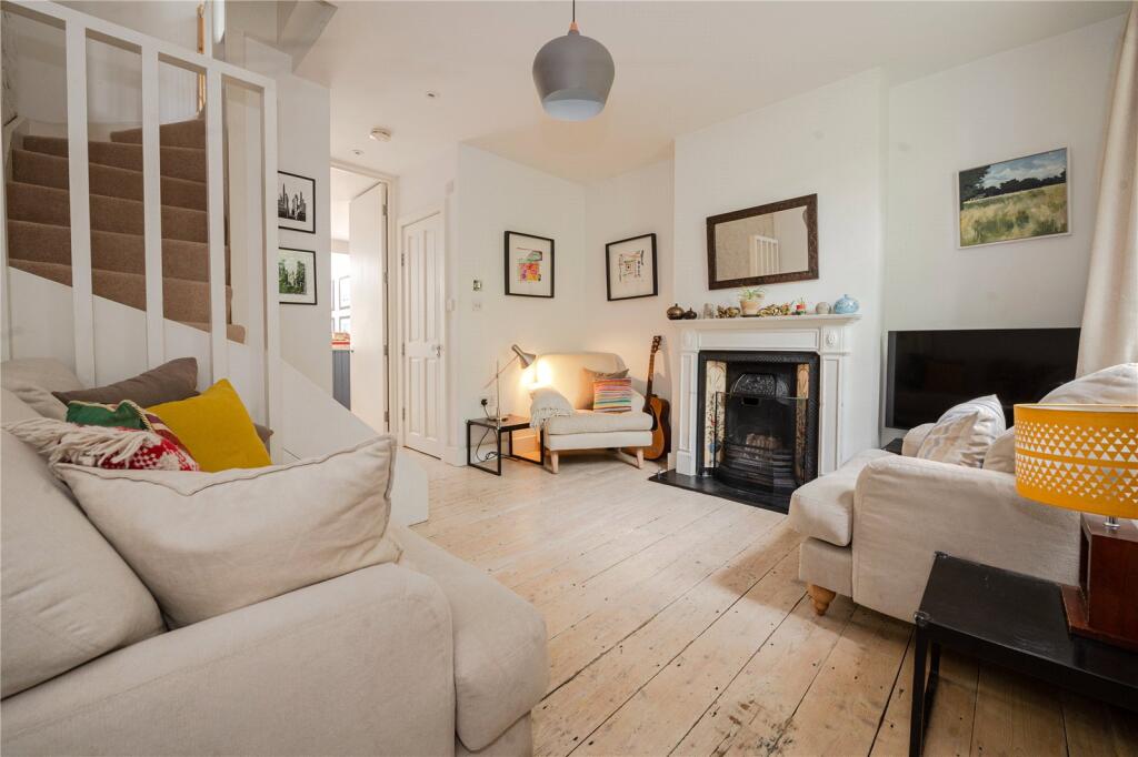 House in Twickenham - View 4