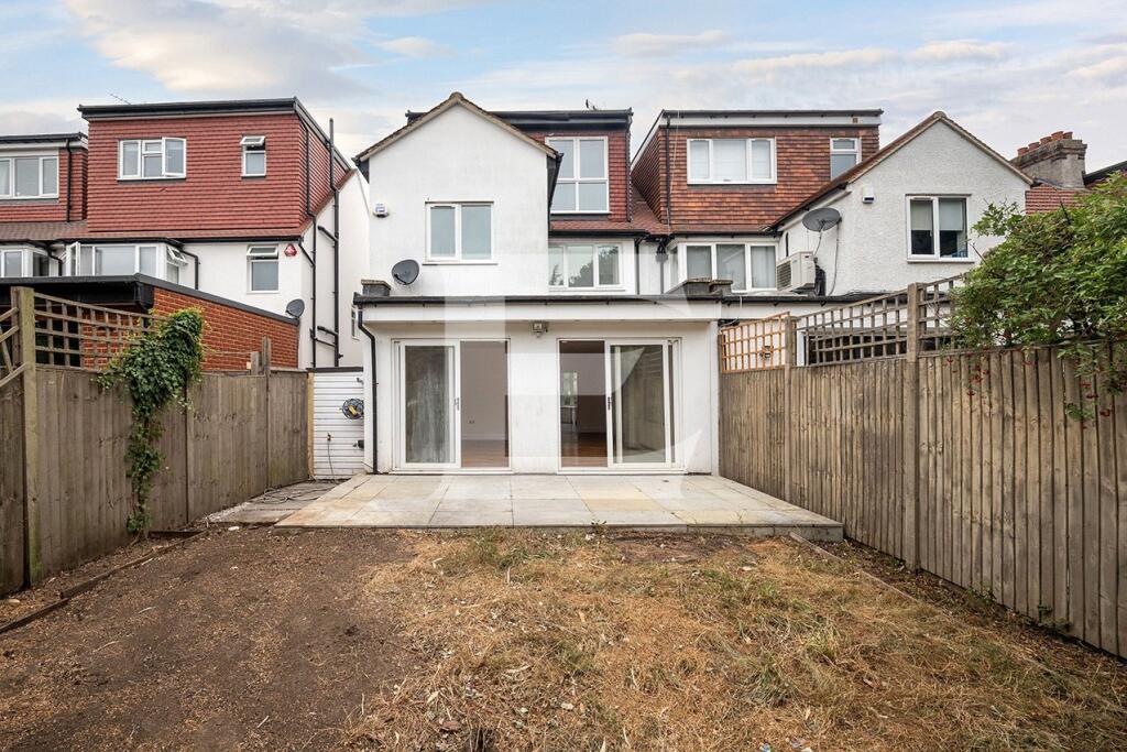House in London, The Hale, Mill Hill - View 3