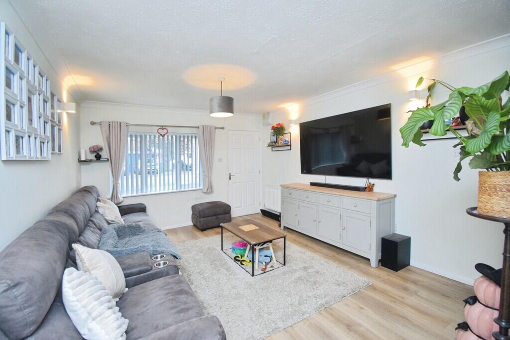 House in Taunton - View 4