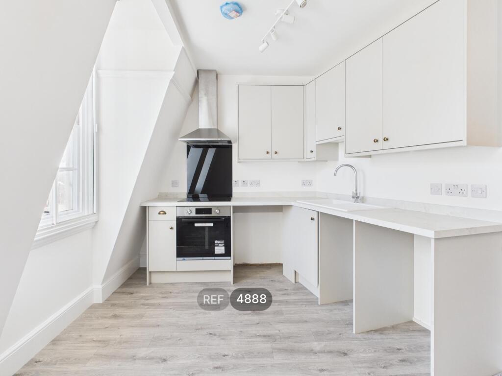 Main image of property: Queen Street, Ipswich, IP1 1SS