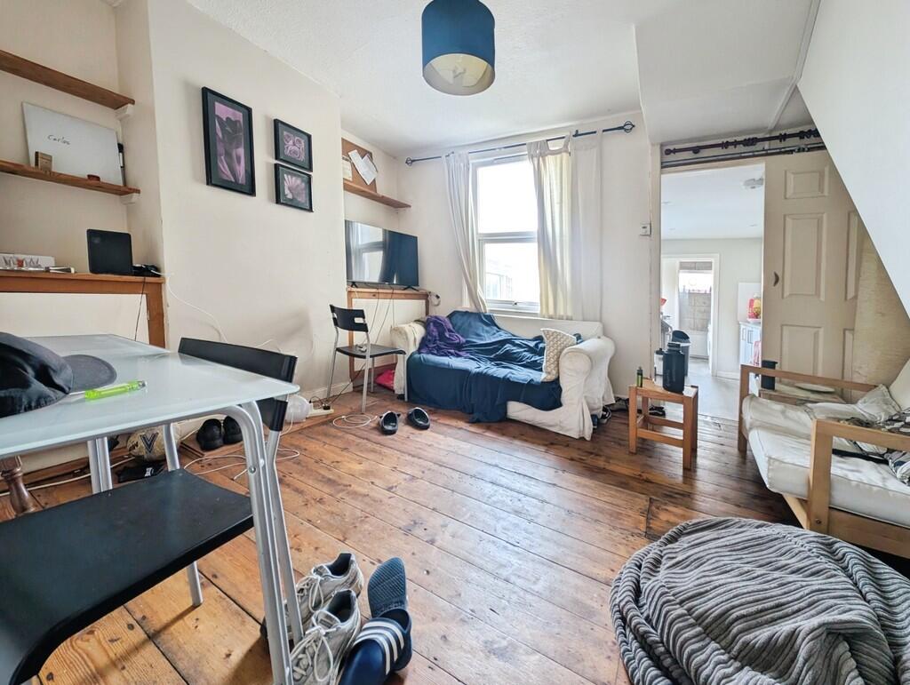 Additional image 10 of Beckhampton Road, Oldfield Park, Bath