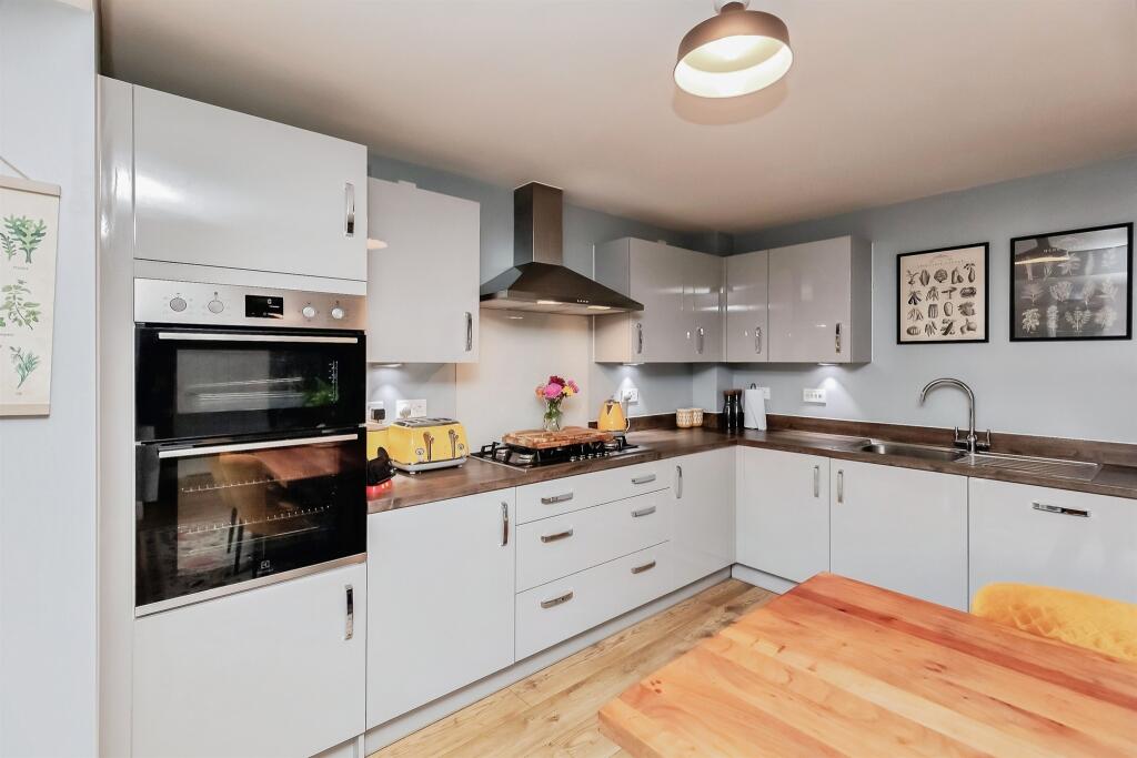 House in Northampton - View 4
