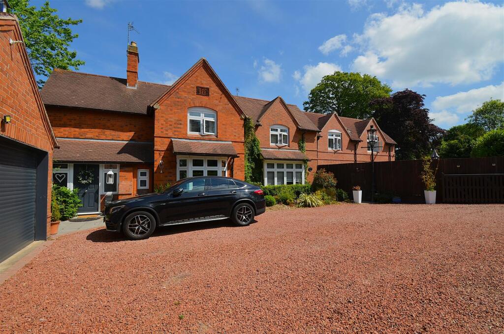 Main image of property: Grange Avenue, Rearsby, Leicestershire