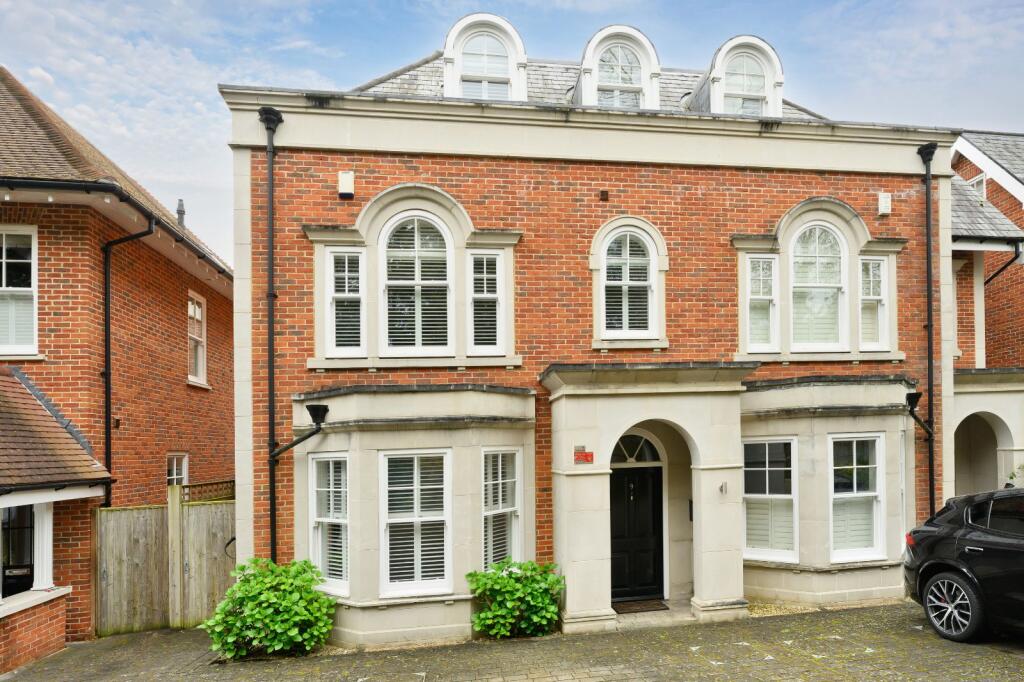 Main image of property: Oatlands Chase, Weybridge, Surrey, KT13