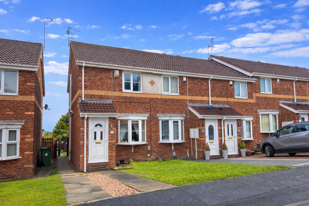 2-bed terraced on Lakemore, Peterlee, SR8, £100,000