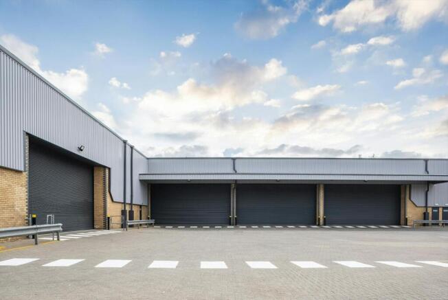 h48insetwarehouse04.jpg
