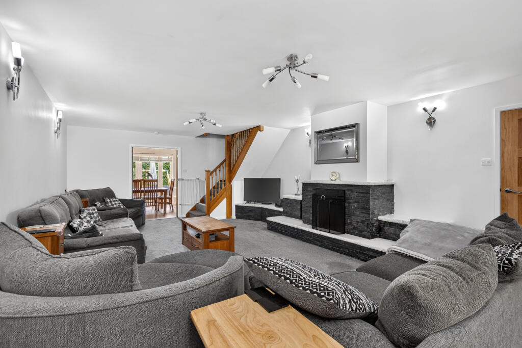 House in Reading - View 4