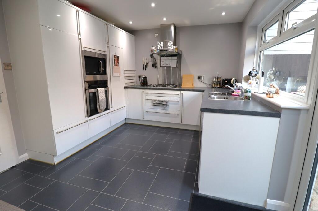 Bramfield Road East, Rayleigh, SS6 photo 3