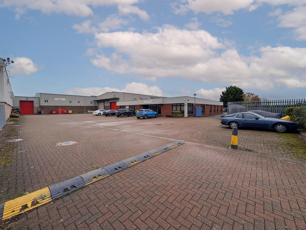 Main image of property: 310-312 Dallow Road, Luton, Bedfordshire, LU1