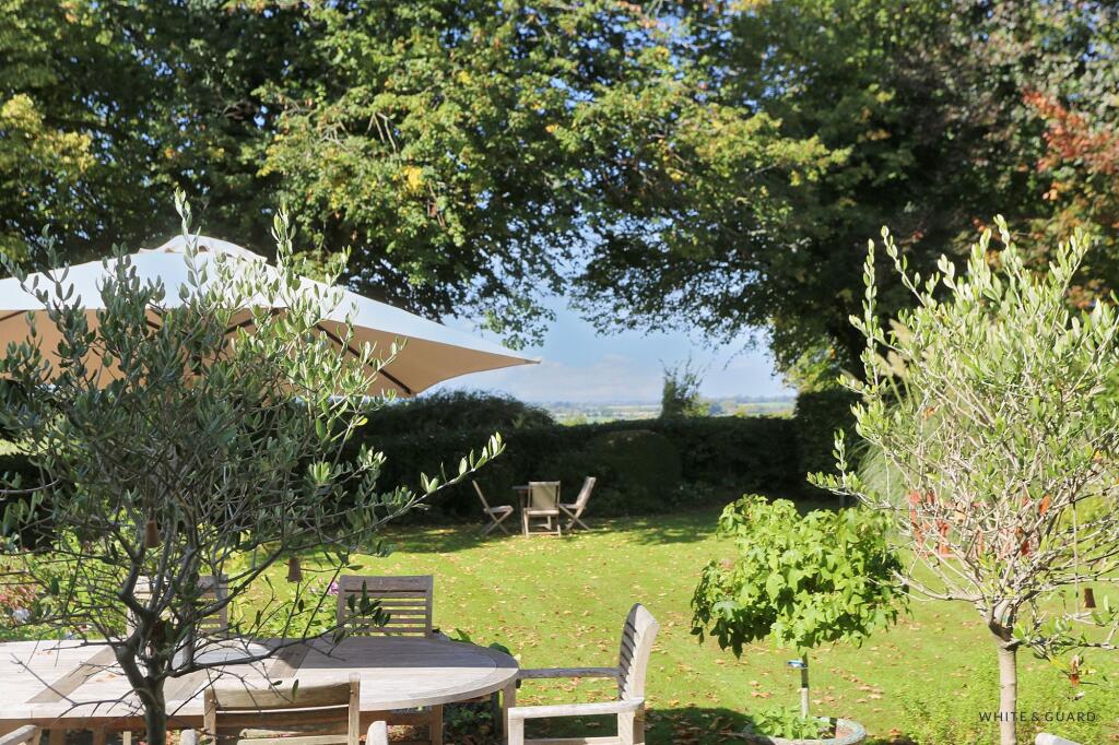 Main image of property: Park Lane, Swanmore, SO32