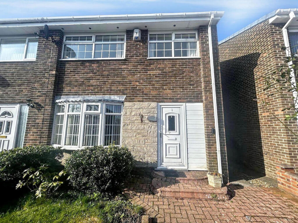 Main image of property: Blenheim, Killingworth , Newcastle upon Tyne, Tyne and Wear, NE12 6QG