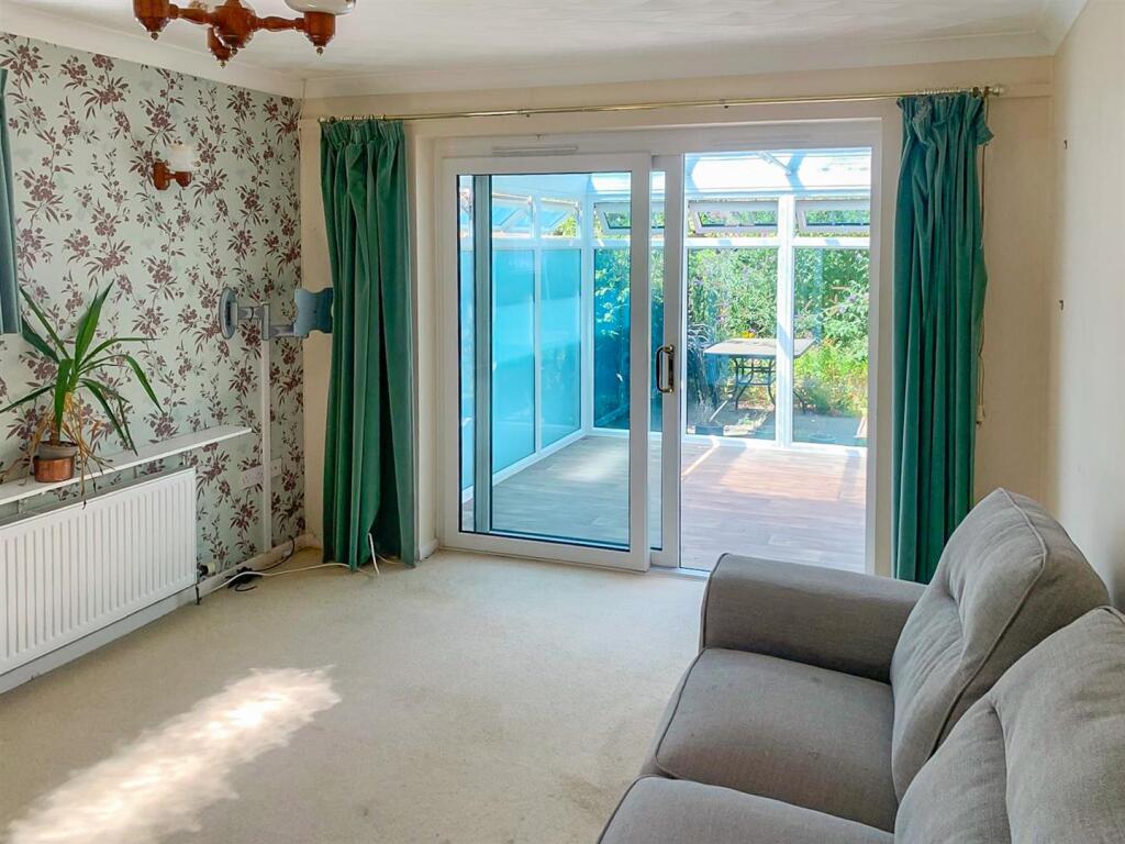 House in Taunton - View 4