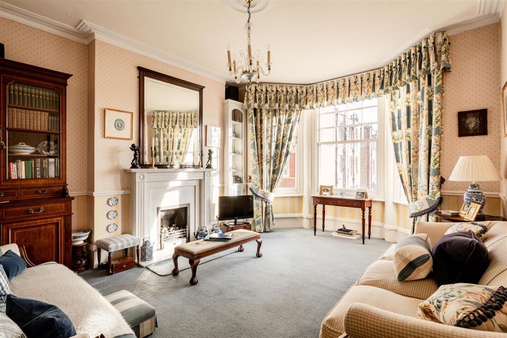 Apartment in London - View 2