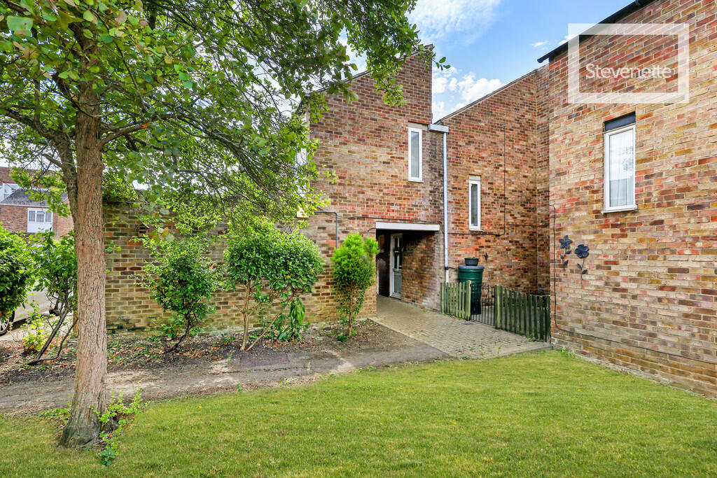 Main image of property: Brockles Mead, Harlow