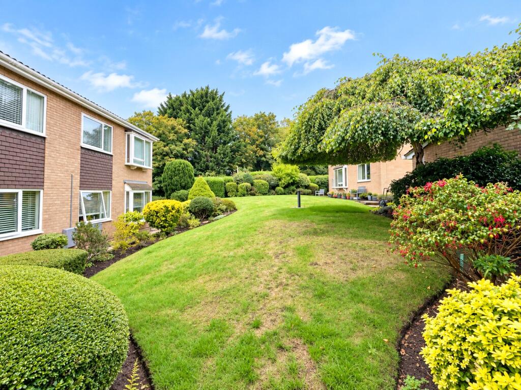 Apartment in Chester - View 2