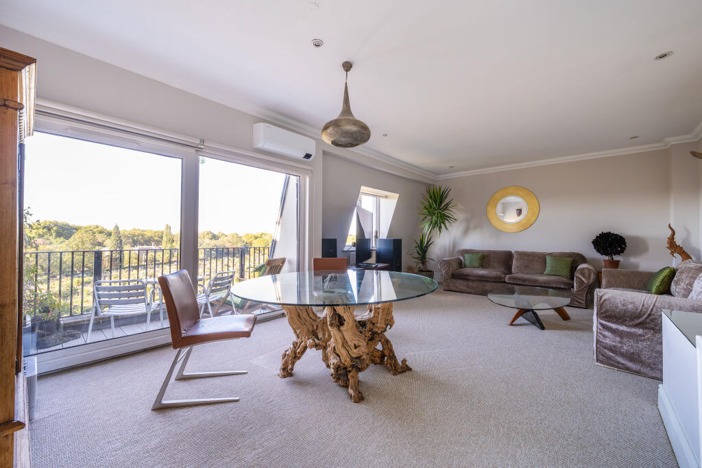 Main image of property: Fulham High Street, London, SW6