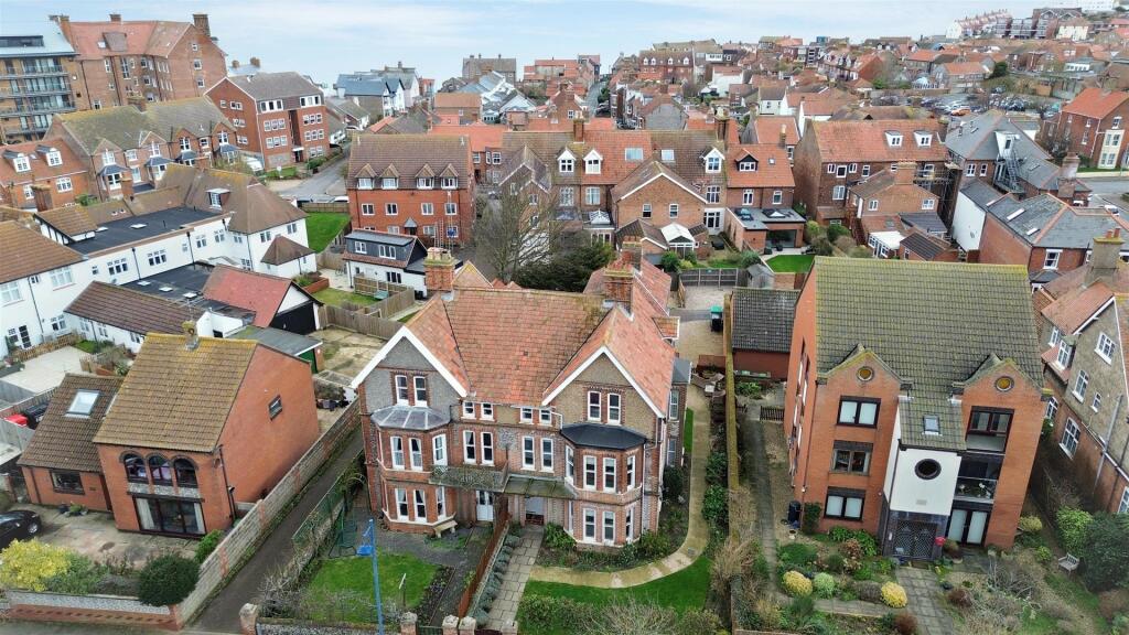 Apartment in Sheringham - View 2