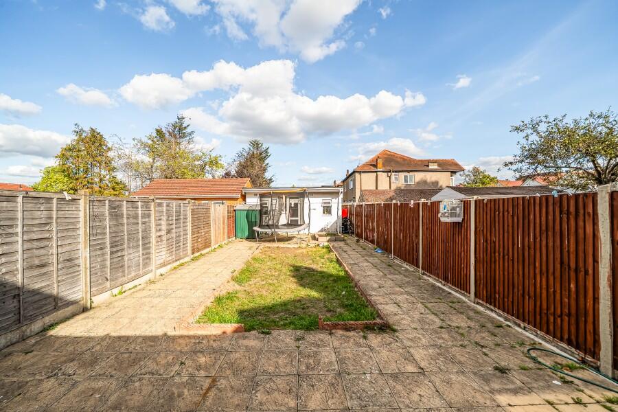 House in Harrow - View 5