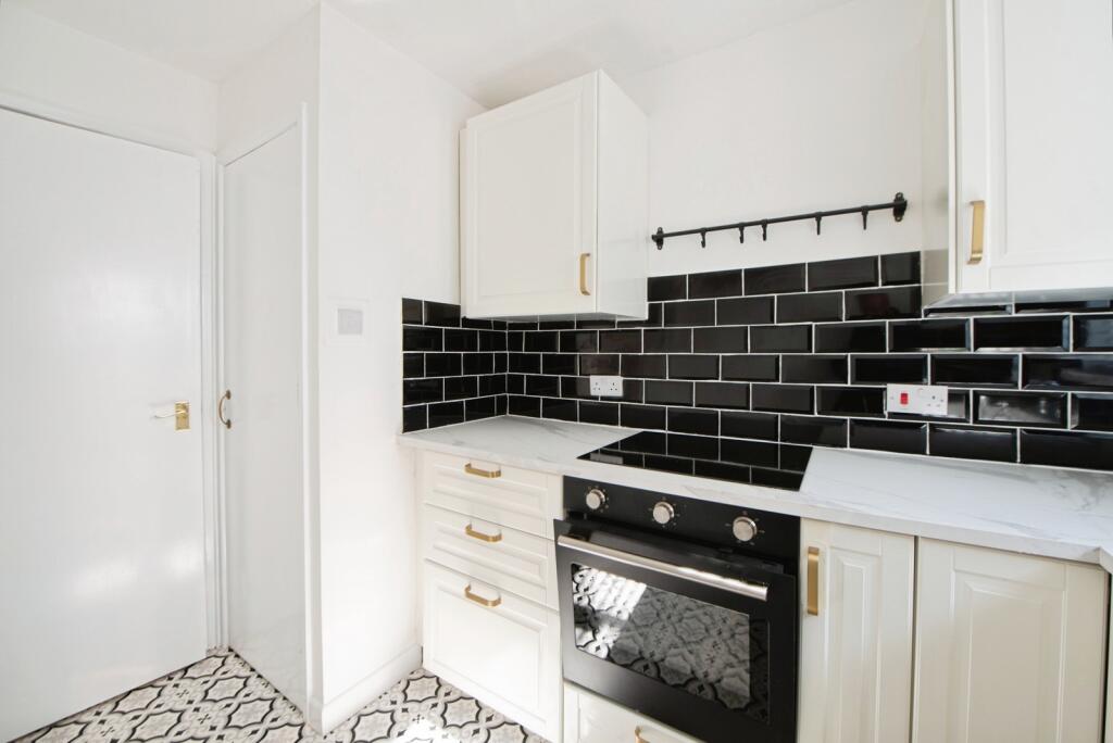 Apartment in Portsmouth - View 5