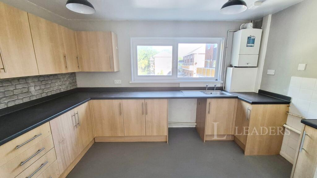 Apartment in Portsmouth - View 5