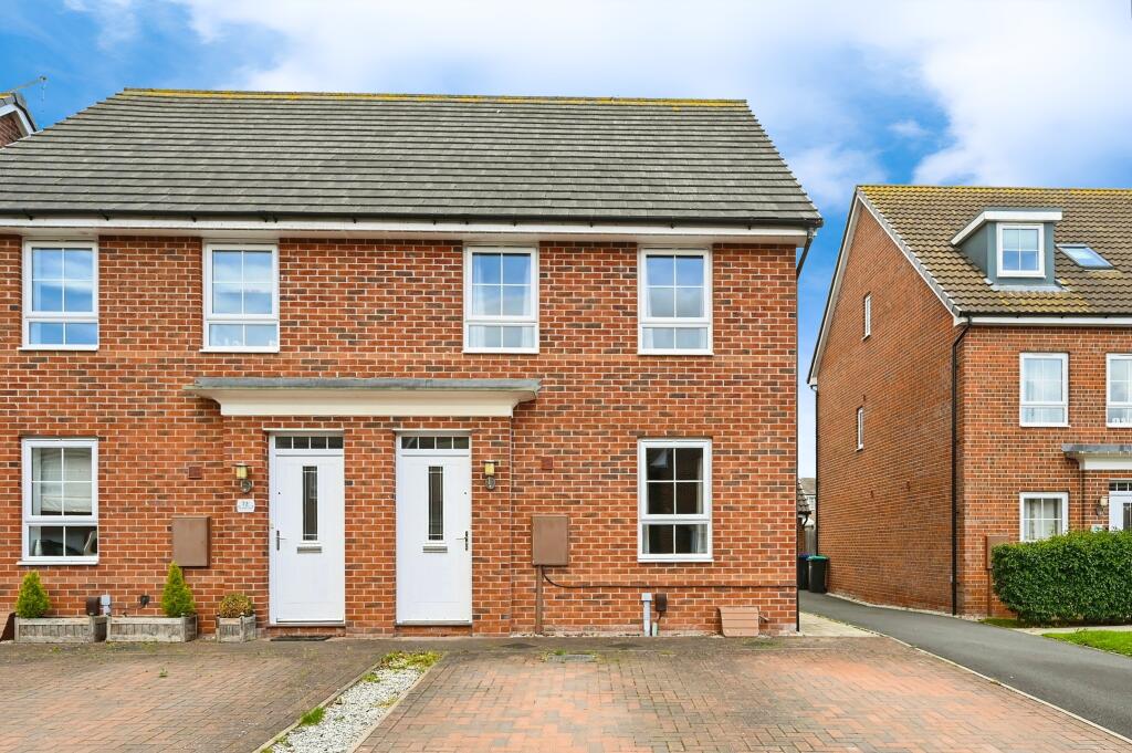 Main image of property: Piccadilly Close, Mansfield, NG19