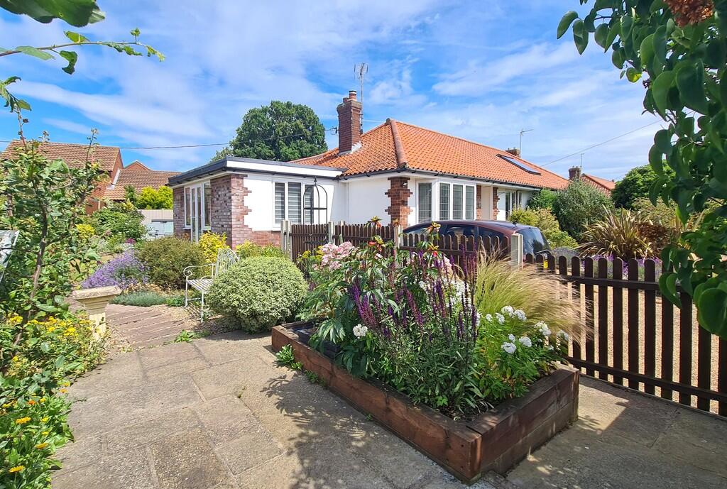 2-bed bungalow on Northfield Road, Mundesley, £290,000
