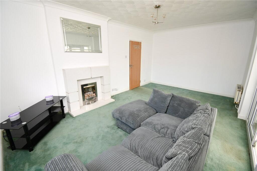 House in Wirral, Liverpool City Region - View 4