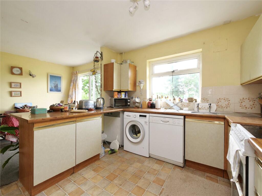 Detached bungalow with renovation potential, Near Compton Martin photo 3