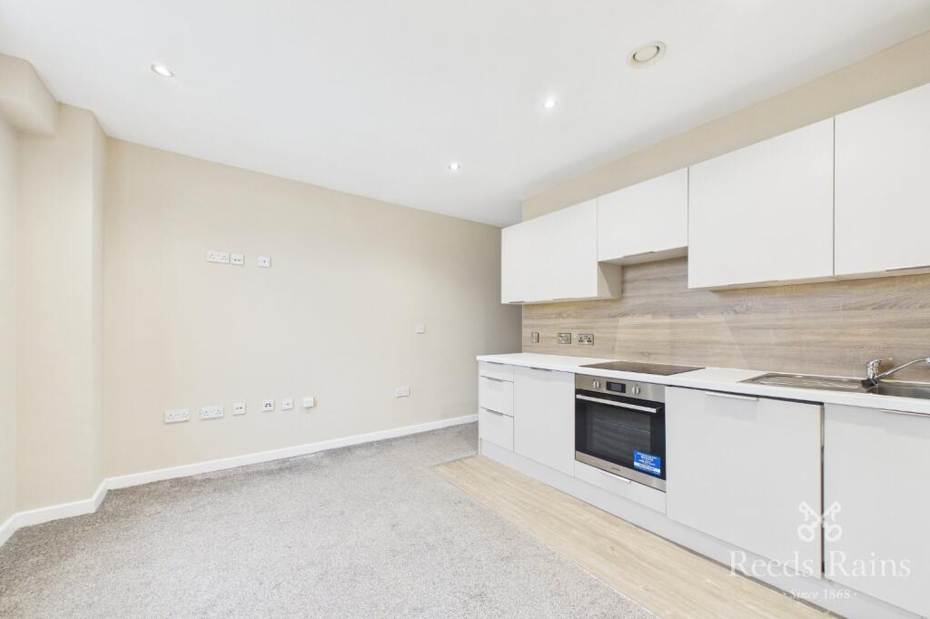 Apartment in Preston - More