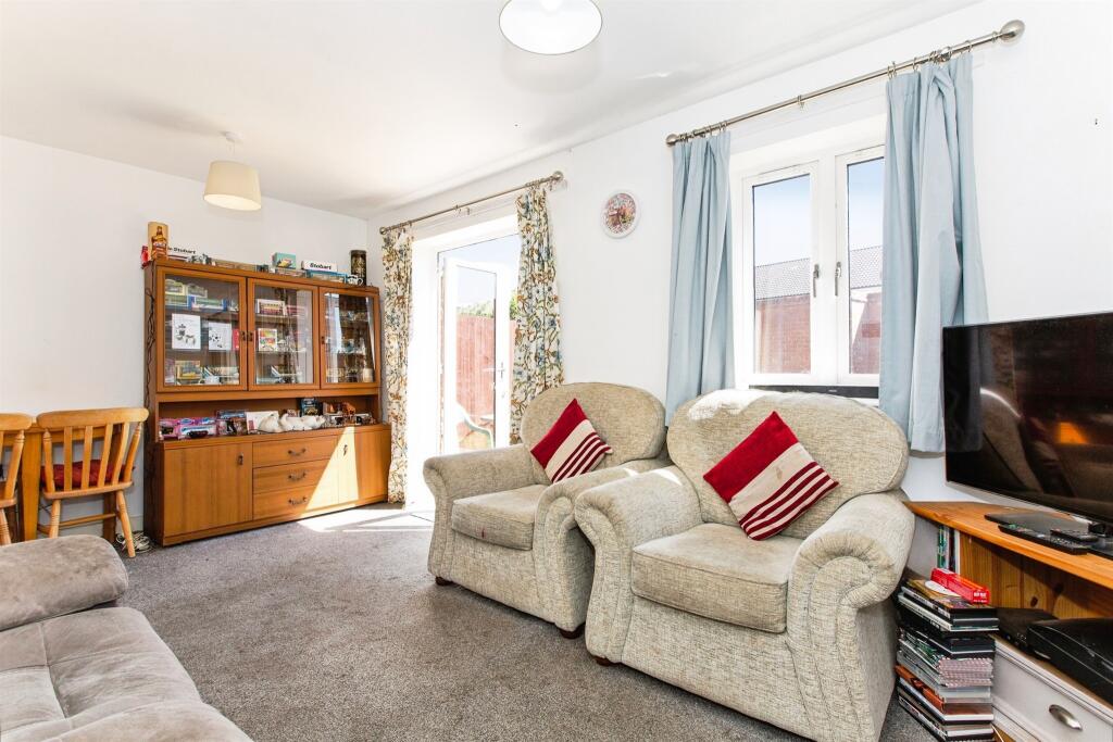 House in Thrapston, The Sidings - View 6