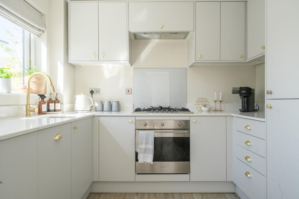 Abbotsbury Way, St Andrews Ridge, Swindon, SN25 photo 4