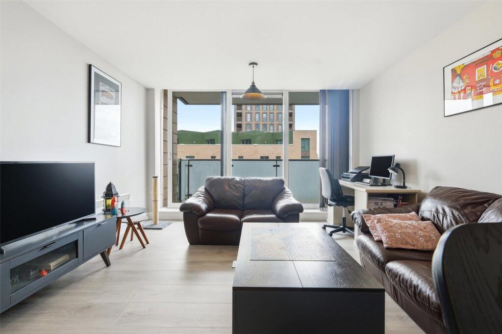 Apartment in London - More