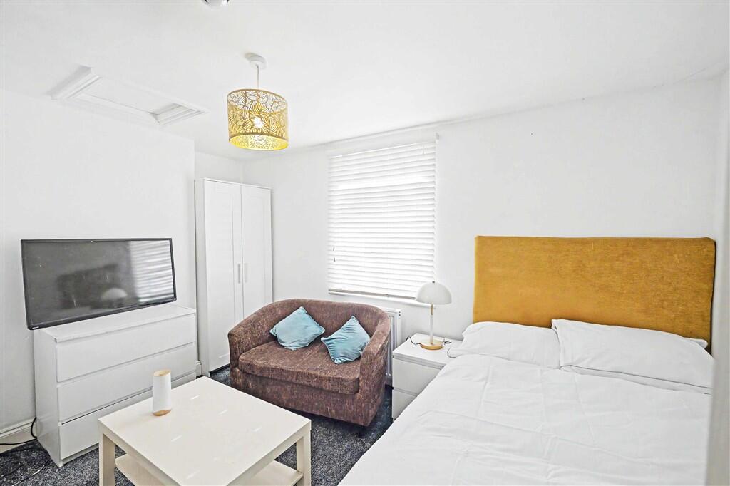 House in Stockton-on-Tees - View 5