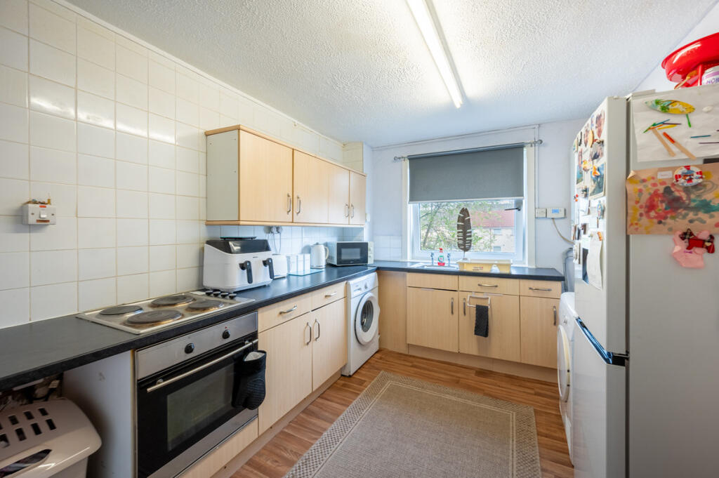 Apartment in Irvine, Tarryholme, Fullarton - More