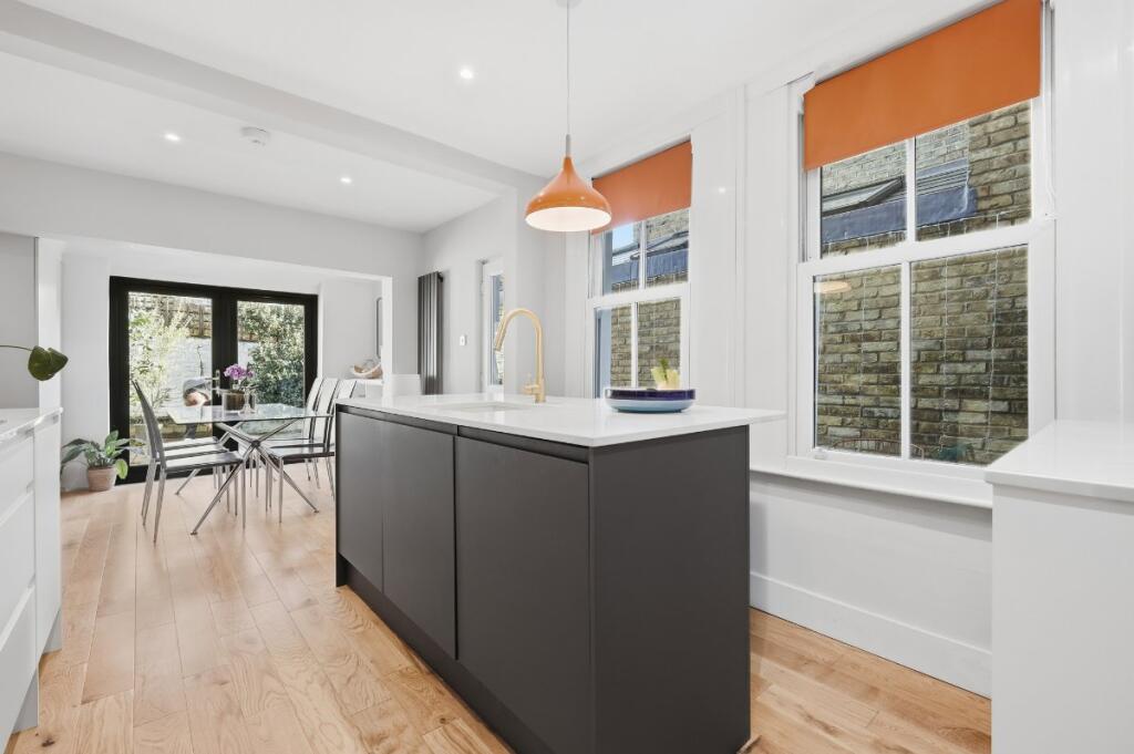 Main image of property: Second Avenue, London, SW14